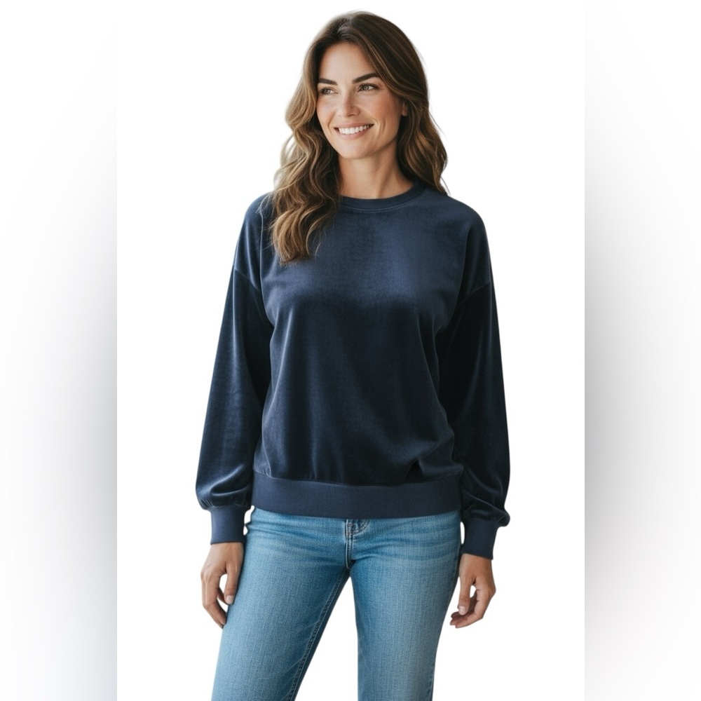 Madewell Navy Velvet sweatshirt style long sleeve shirt
